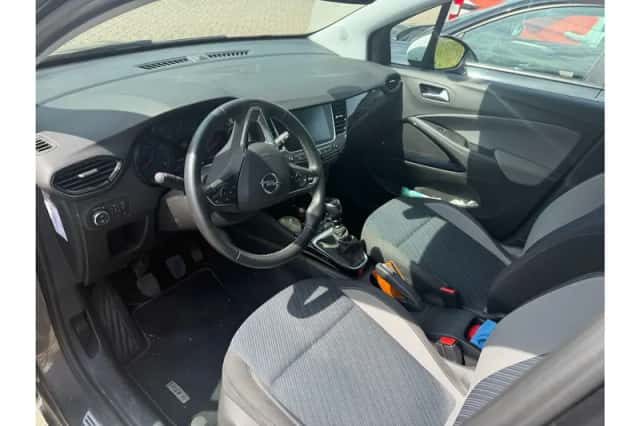 Opel Crossland X (2021) thumbnail 5
