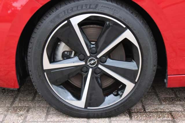 Opel Astra (2022) thumbnail 5