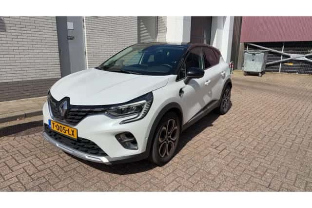 Renault Captur (2021) thumbnail 11