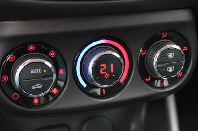 Opel Corsa (2019) thumbnail 9
