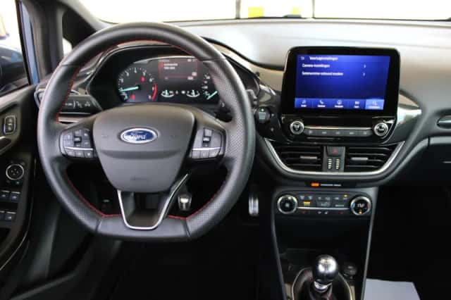 Ford Fiesta (2020) thumbnail 3