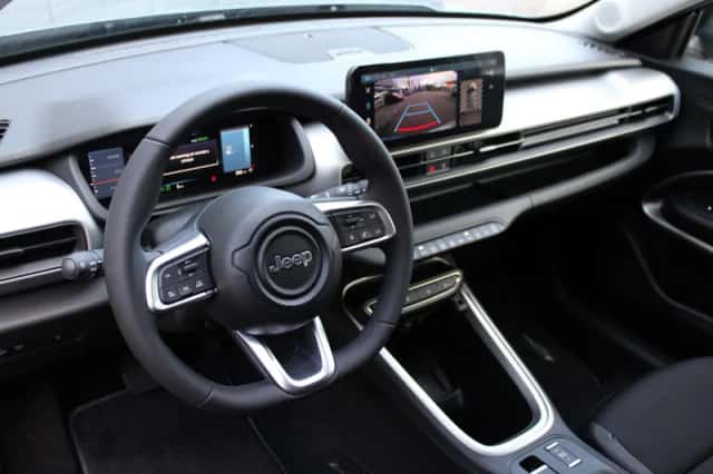 Jeep Avenger (2025) thumbnail 16