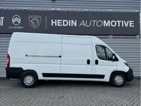Peugeot E-Boxer (2021) thumbnail 4