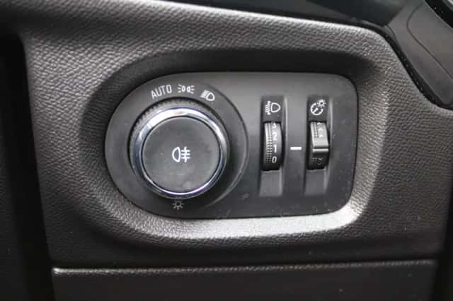Opel Corsa (2022) thumbnail 18