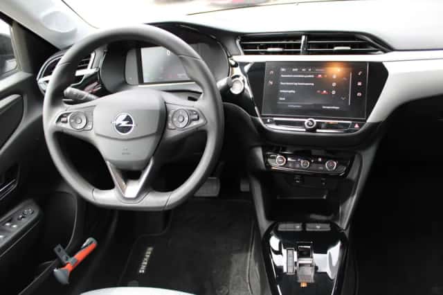 Opel Corsa (2024) thumbnail 3