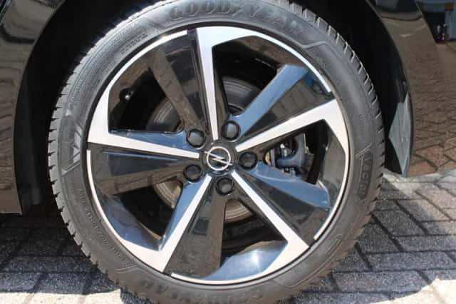 Opel Astra (2022) thumbnail 7