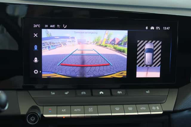 Opel Astra (2022) thumbnail 9