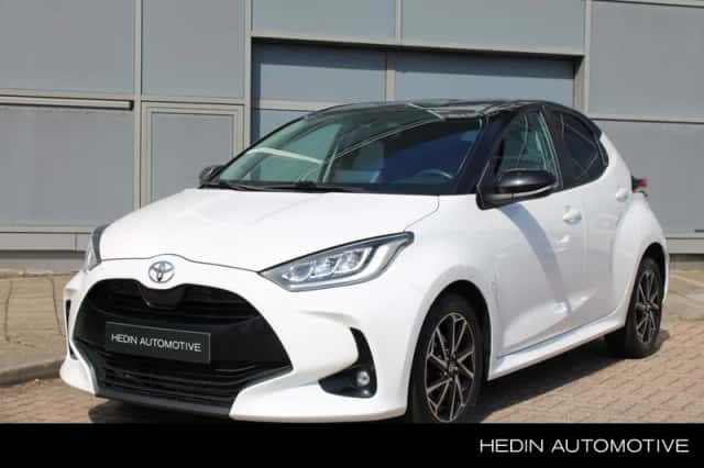 Toyota Yaris (2021) thumbnail 1