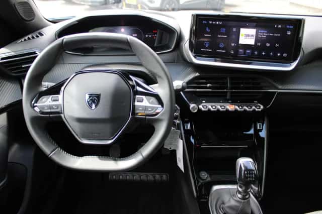 Peugeot 2008 (2025) thumbnail 3