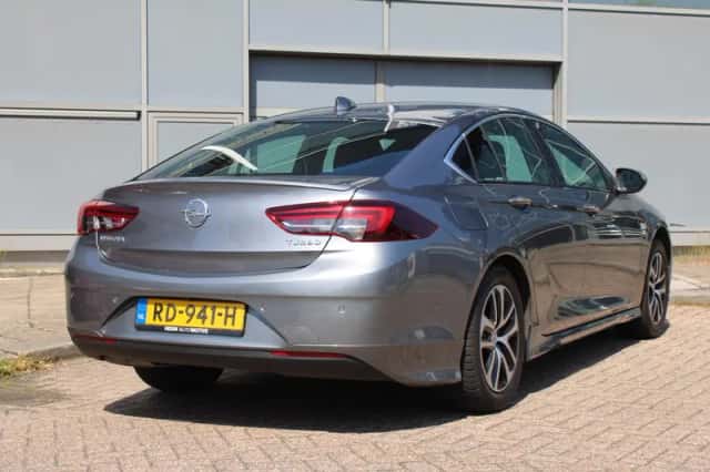 Opel Insignia (2017) thumbnail 2