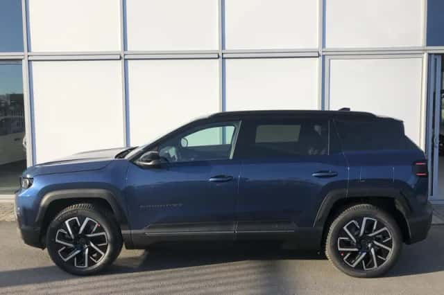 Jeep Compass (2026) thumbnail 3
