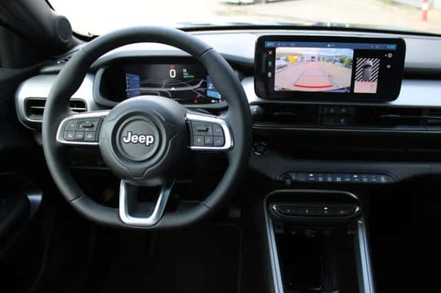 Jeep Avenger (2026) thumbnail 3