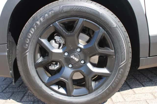 Jeep Avenger (2026) thumbnail 6