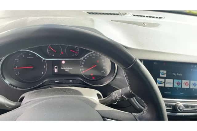 Opel Crossland (2022) thumbnail 11