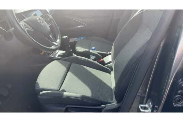 Opel Crossland (2022) thumbnail 13