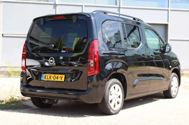 Opel Combo (2022) thumbnail 2