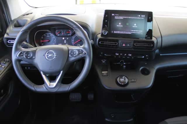 Opel Combo (2022) thumbnail 3
