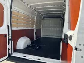 Peugeot Boxer (2021) thumbnail 14
