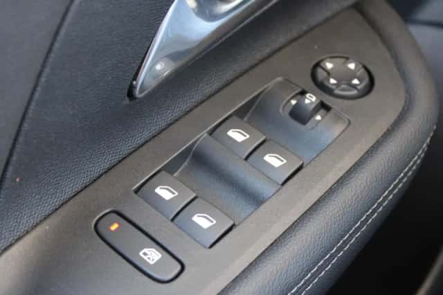 Opel Mokka (2023) thumbnail 4