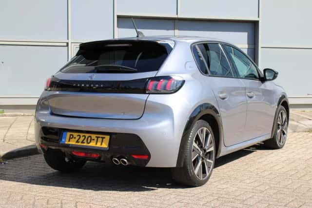 Peugeot 208 (2021) thumbnail 2