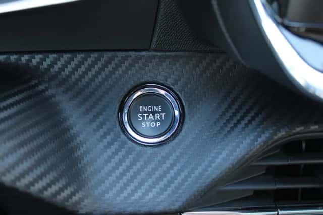 Peugeot 208 (2021) thumbnail 13