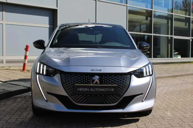 Peugeot 208 (2021) thumbnail 16