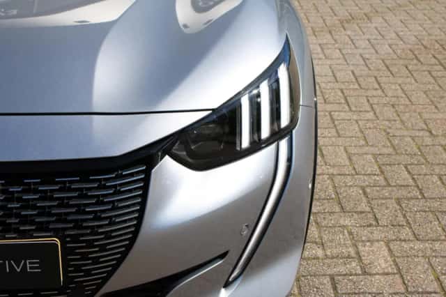 Peugeot 208 (2021) thumbnail 10
