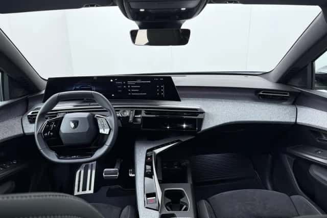 Peugeot 3008 (2025) thumbnail 4