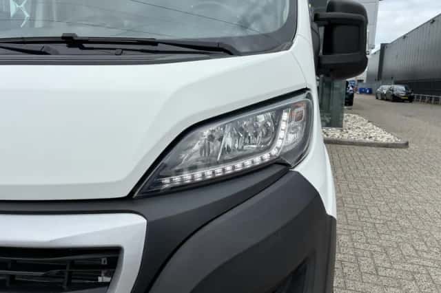 Peugeot E-Boxer (2021) thumbnail 6