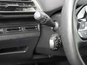 Peugeot 5008 (2020) thumbnail 25