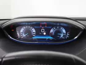 Peugeot 5008 (2020) thumbnail 6