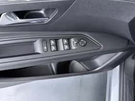 Peugeot 3008 (2022) thumbnail 24