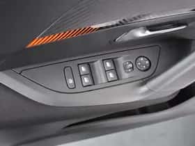 Peugeot 2008 (2021) thumbnail 24