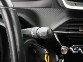 Peugeot 2008 (2021) thumbnail 27