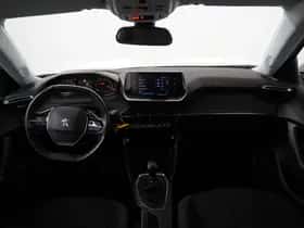 Peugeot 2008 (2021) thumbnail 4
