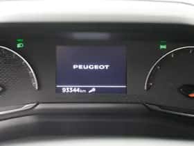 Peugeot 2008 (2021) thumbnail 40