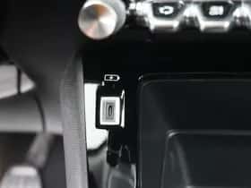 Peugeot 2008 (2021) thumbnail 46