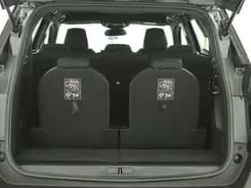Peugeot 5008 (2023) thumbnail 19