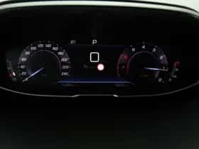 Peugeot 5008 (2023) thumbnail 42