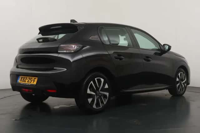 Peugeot 208 (2025) thumbnail 2
