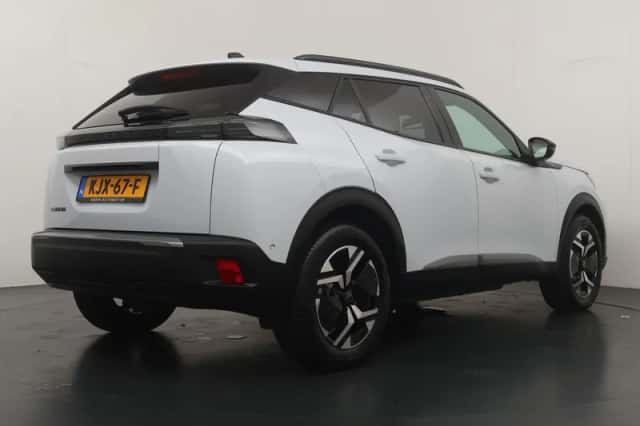 Peugeot e-2008 (2025) thumbnail 2