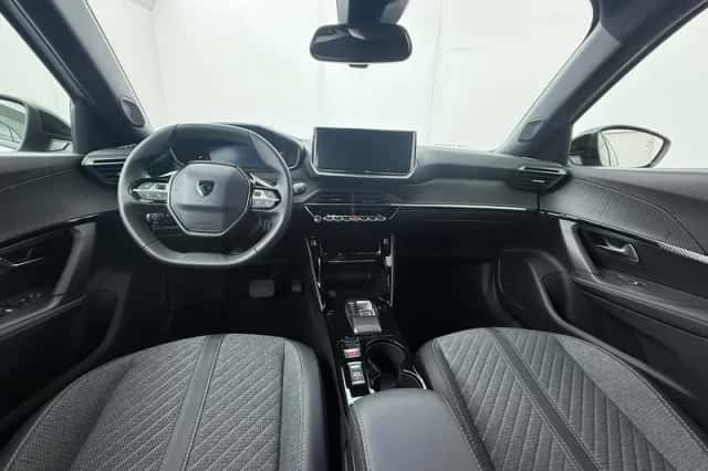 Peugeot e-2008 (2025) thumbnail 4