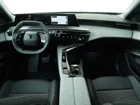 Peugeot 3008 (2025) thumbnail 2