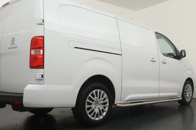Peugeot Expert (2024) thumbnail 2