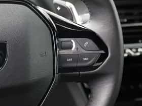 Peugeot 2008 (2025) thumbnail 18