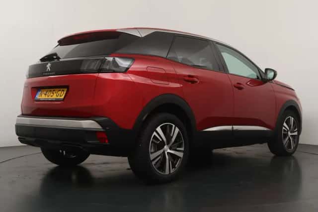 Peugeot 3008 (2021) thumbnail 2