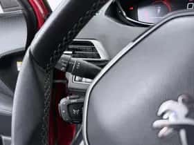 Peugeot 3008 (2021) thumbnail 25