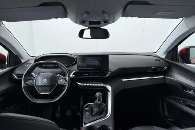 Peugeot 3008 (2021) thumbnail 4