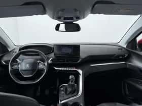 Peugeot 3008 (2021) thumbnail 4