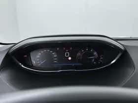 Peugeot 3008 (2021) thumbnail 6